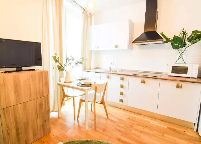 The Calm Carreteria Apartment Malaga
